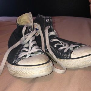 Converse Black high top